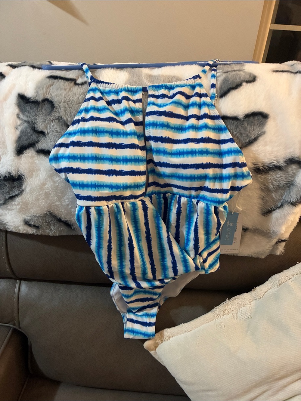 Woman’s cupshe one piece swimsuit